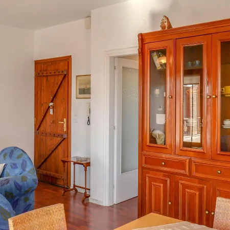 Cosy House Boat In Platanidia With Swimming Pool Volos